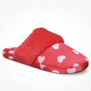 NWT INC International Concepts Women’s Red Heart Slippers Gifts Stocking Stuffer